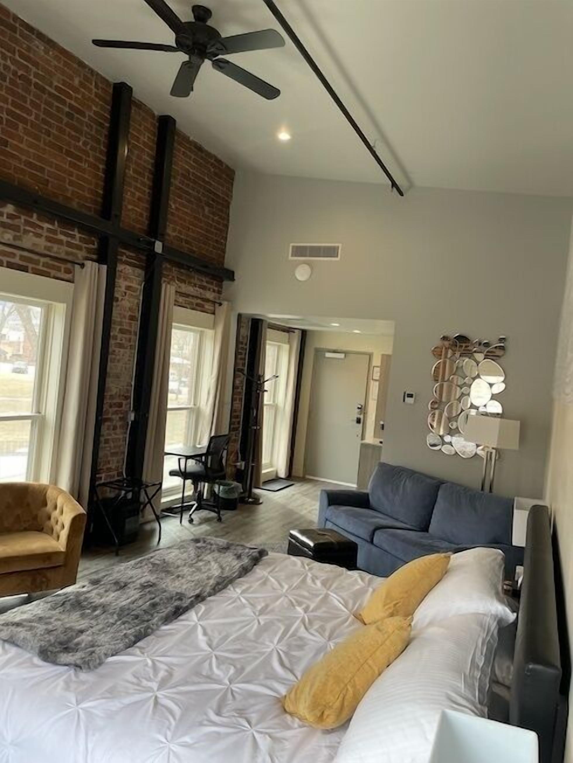 panoramic quadruple room | free wifi, bed sheets