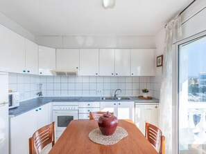 Frigorífic, microones, forn i rentaplats 