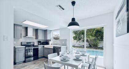 2BR Home w/ Private Pool, Fire Pit & Grill / Near Springs