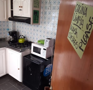 Refrigerador, microondas