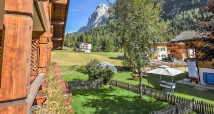 Cesa Galadriel by Interhome