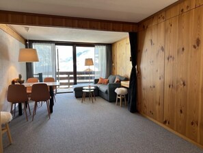 TV - Apt B 033 by Interhome (Disentis)