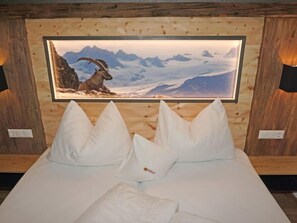 3 bedrooms, Internet