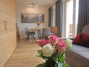 TV - Apartment Ladis by Interhome (Fiss)