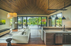 Nayara Residence | 専用キッチン | コーヒー / ティーメーカー