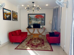 Fernseher, Tischfußball