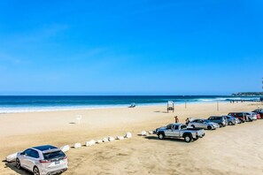 On the beach, beach towels - Newly Remodeled, Ocean View, Beachfront, with Private Pool! (San José del Cabo)
