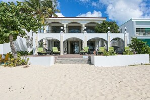 Exterior - Vittoria (6 bedrooms) - Beachfront villa, Simpson Bay, St. Maarten (Simpson Bay)