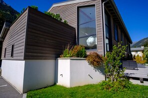 Unclassified image, 5 of 32, button - Maison des Praz (Chamonix-Mont-Blanc)