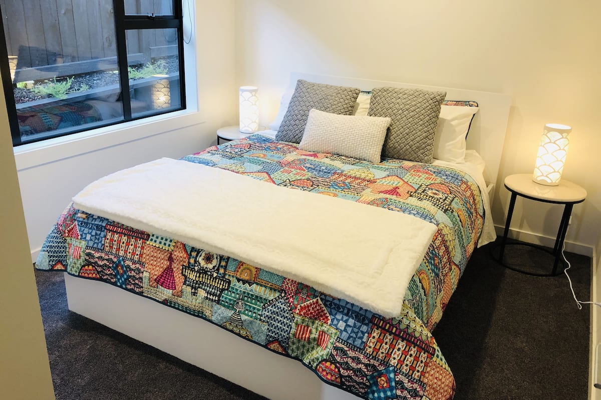 Premium Townhome, 3 Bedrooms, 2 Bathrooms (Gemini A) | 3 bedrooms, blackout drapes, soundproofing, iron/ironing board