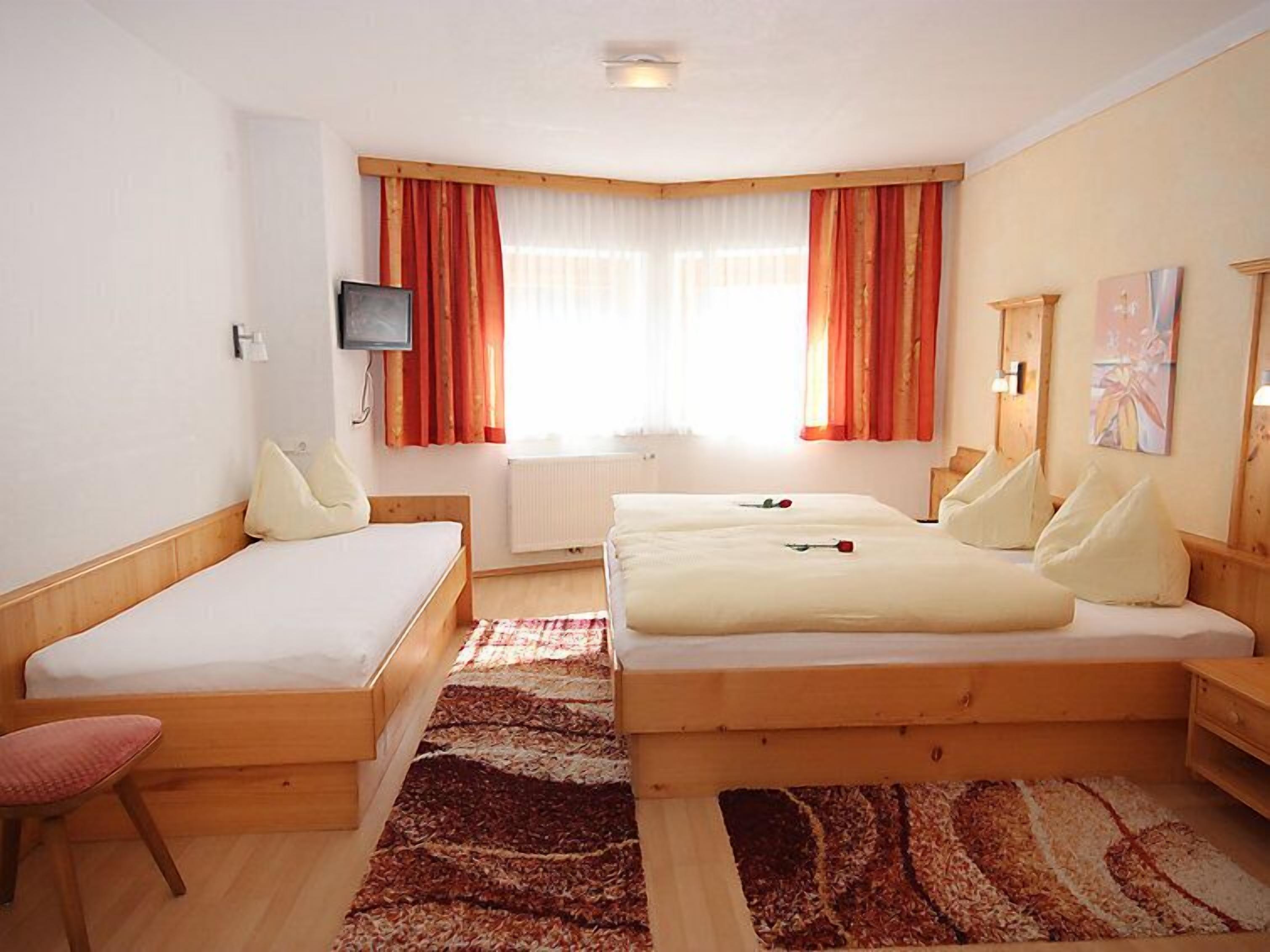 3 bedrooms, internet