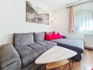 TV - Apartment Marina by Interhome (Aschau im Zillertal)