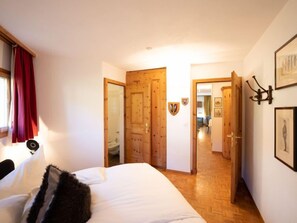 2 bedrooms, desk, internet - Chesa Cresta by Interhome (Silvaplana-Surlej)