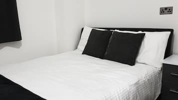 7 bedrooms, iron/ironing board, free WiFi, bed sheets