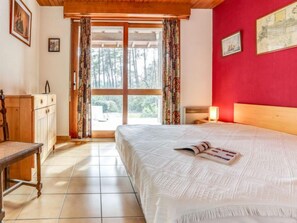 3 chambres, accès à Internet (gratuit)