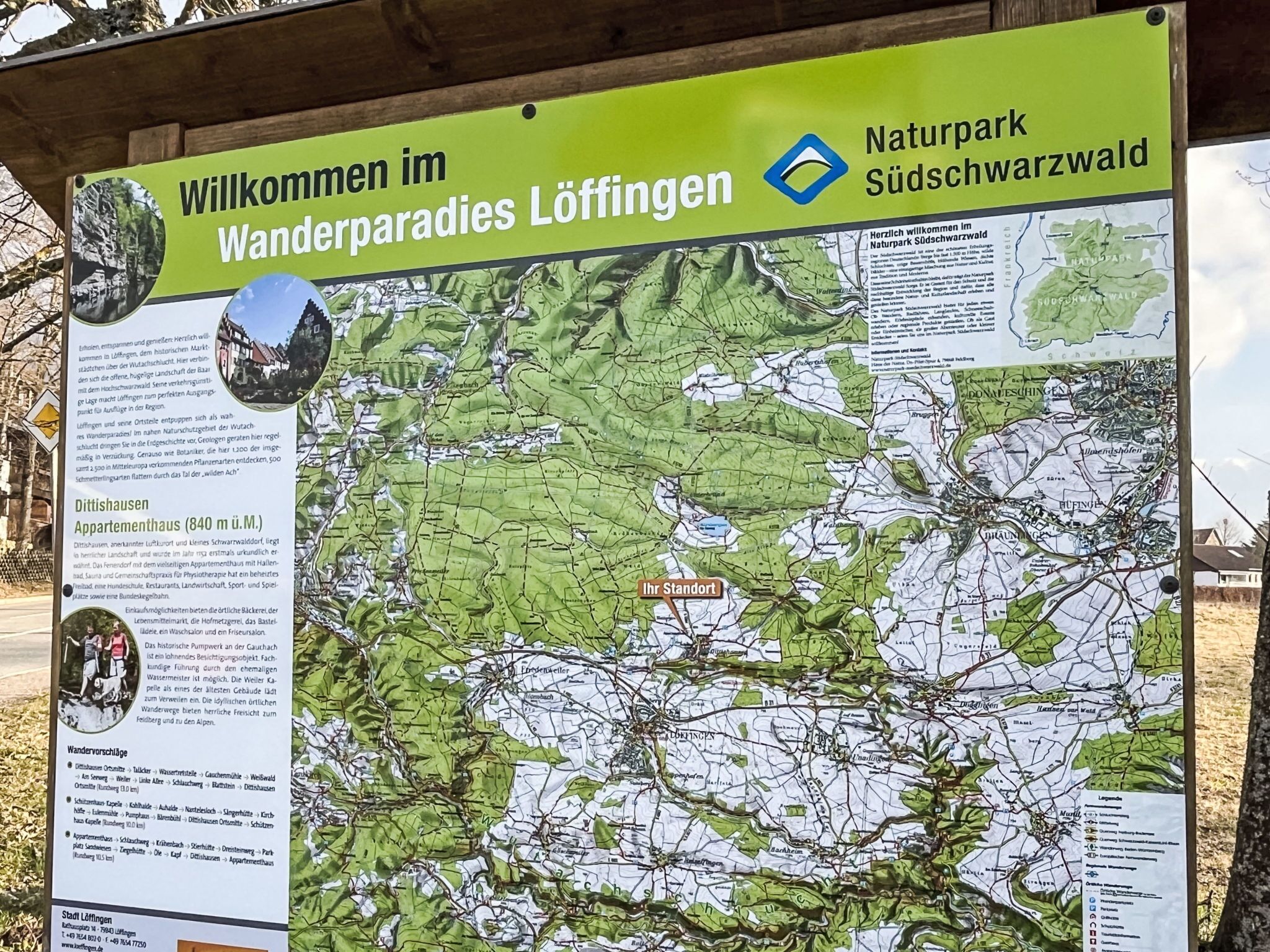 A detailed map of a nature park with a welcome sign, including a section for Dittshausen and a map legend.