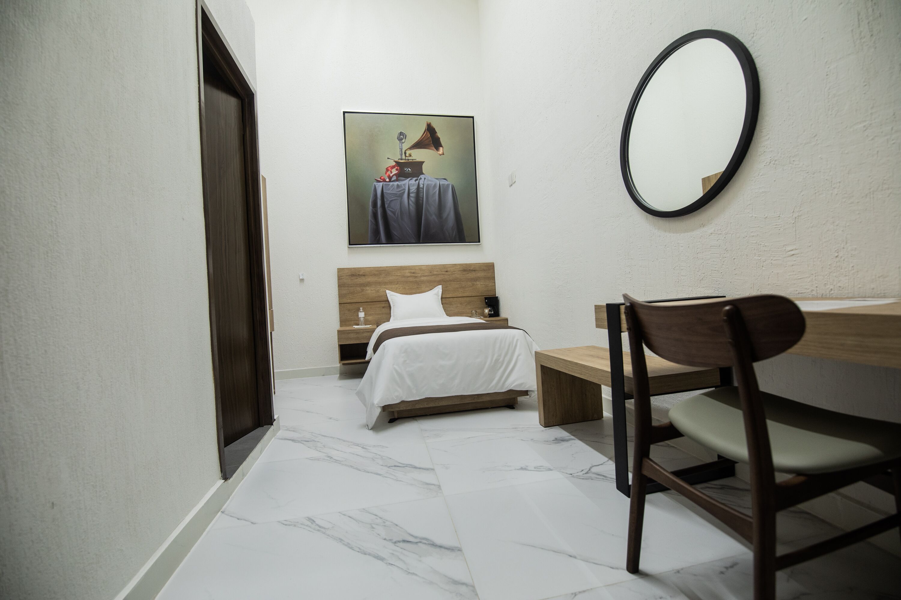 single room | individually furnished, desk, laptop workspace, iron/ironing board