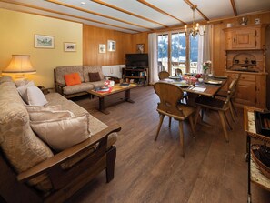 TV - Chalet Im Klusi by Interhome (Grindelwald)