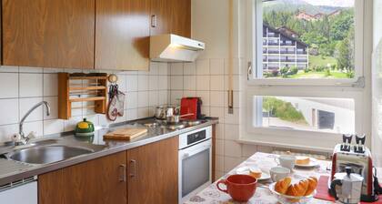 Europa Est 2 / APT 83 by Interhome