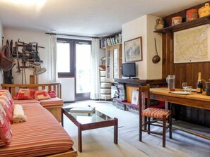 TV - Champraz by Interhome (Chamonix - Les Praz)