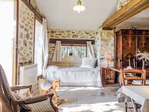 2 bedrooms, Internet