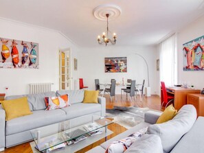 TV, DVD player - L'écluse by Interhome (Dinard)