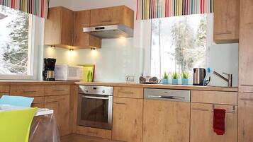 Réfrigérateur, micro-ondes, four, lave-vaisselle