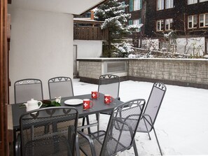 Outdoor dining - Chalet Abendrot apARTments by Interhome (Grindelwald)
