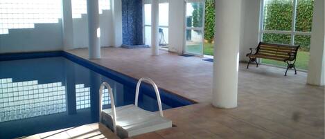Piscine couverte, piscine chauffée