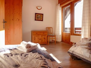 2 bedrooms, internet