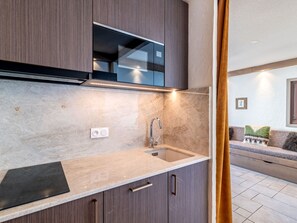 Fridge, microwave, dishwasher, cookware/dishes/utensils - Plein Soleil (Val Claret) by Interhome (Tignes)