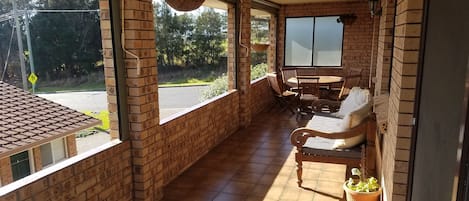 Casa familiar, 3 habitaciones, vista al mar | Terraza o patio