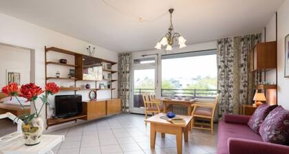 Ankerplatz (B313) by Interhome