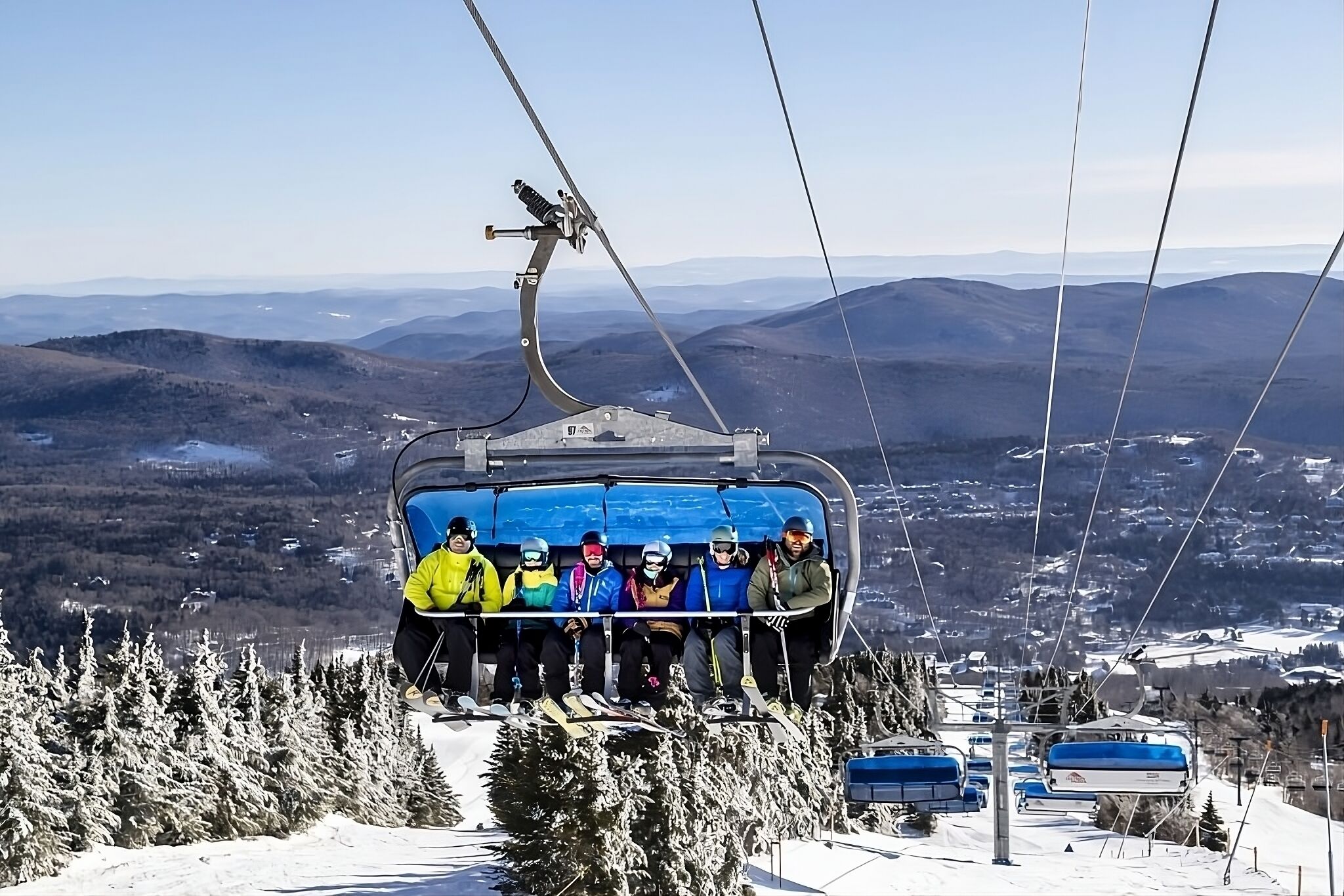 Great Deal! Close to Gopher Hill Lift, On-site Restaurant, Hot Tub, Parking!