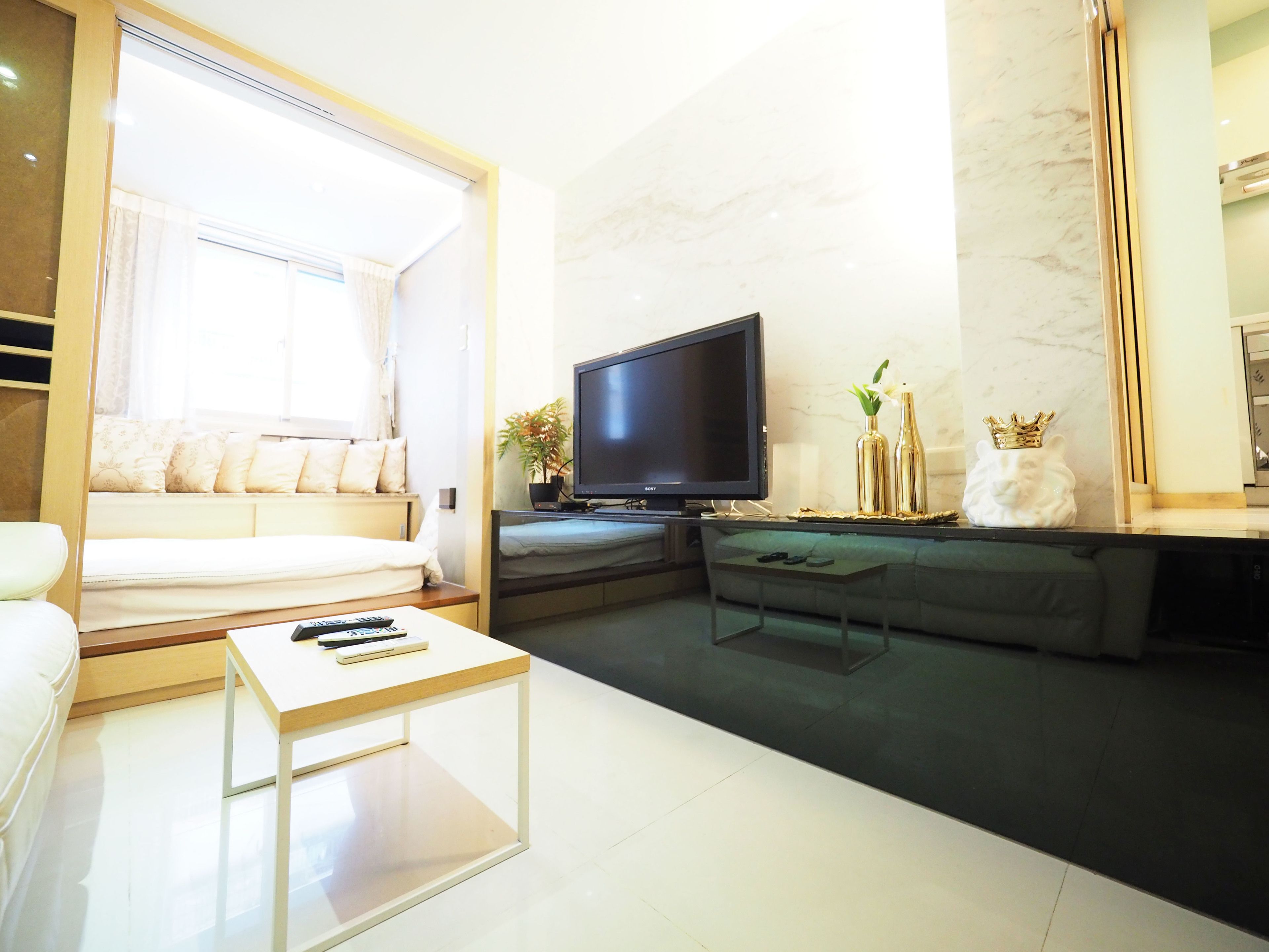 Familieloftsrom (2A) | Sengetøy av topp kvalitet, individuelt dekorert og skrivebord