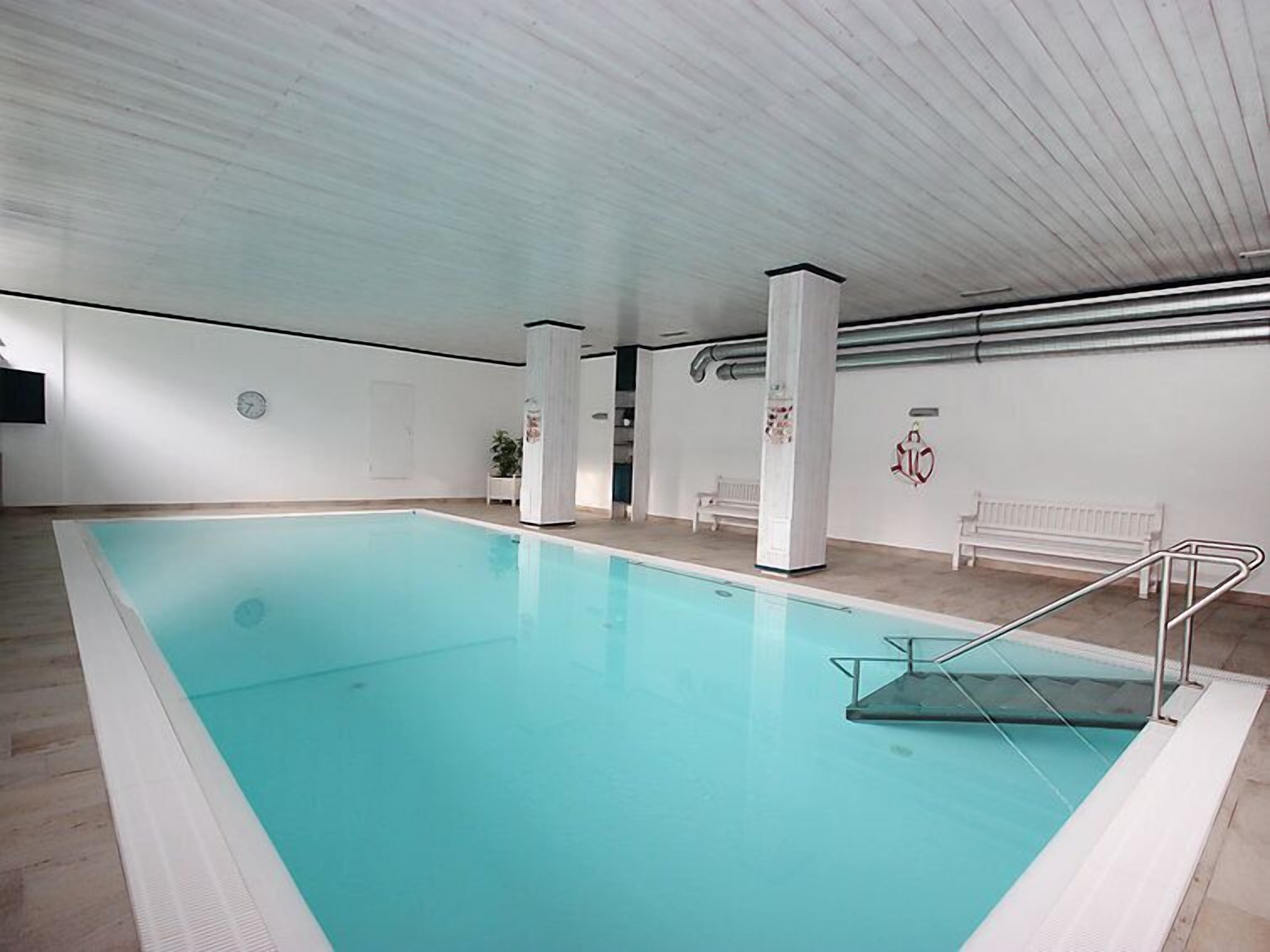 Innenpool, beheizter Pool