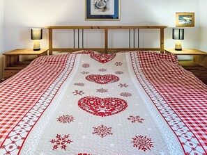 2 bedrooms, Internet