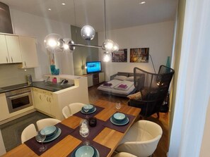 Dining - Inner City by Interhome (Vienna / 1. District)