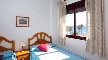 2 chambres, fer et planche Ă repasser, accĂšs Internet