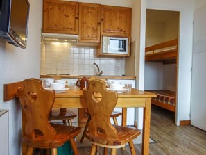 Fridge, dishwasher, cookware/dishes/utensils - Home Club (Lavachet) by Interhome (Tignes)