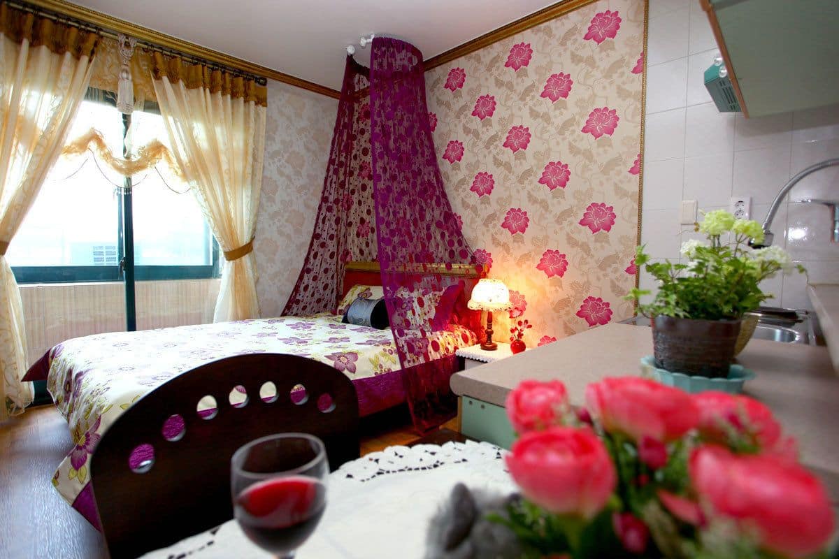Room (Couple) | Free WiFi