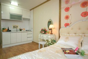 Family Room | Free WiFi