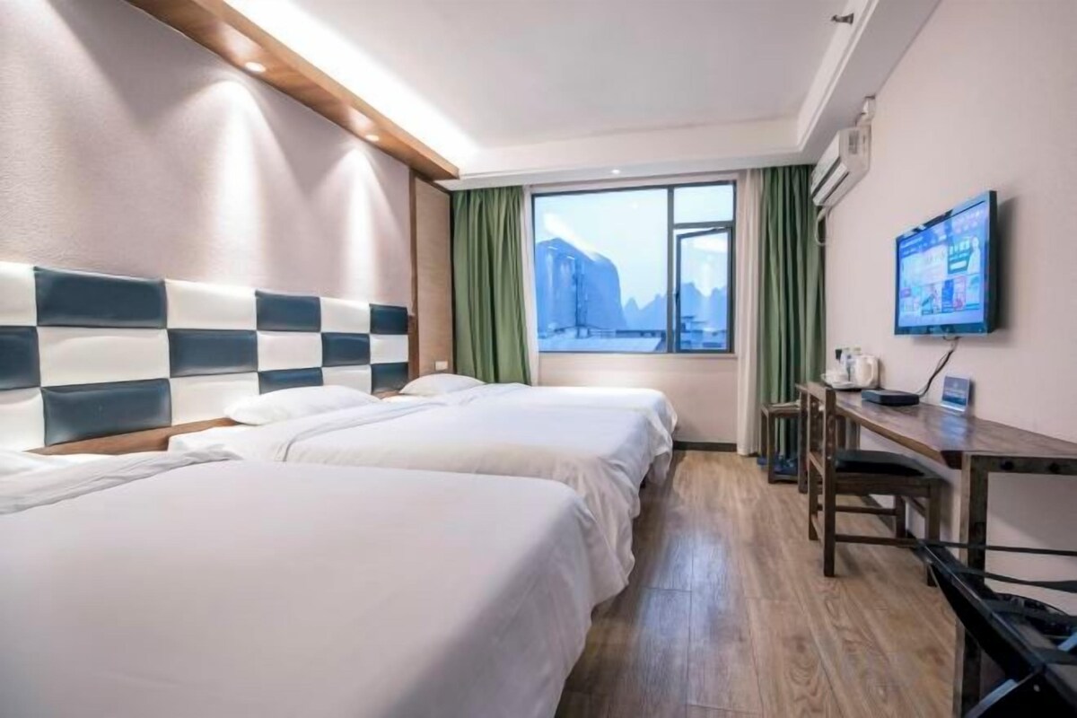 Blackout drapes, WiFi (free), bed sheets