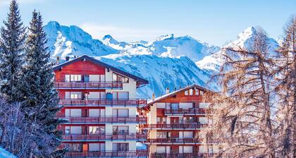 Ambassador I Apt 7 by Interhome