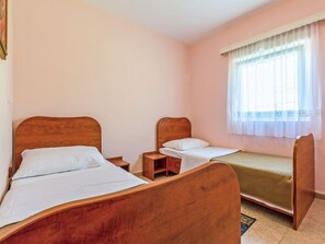 3 bedrooms, WiFi