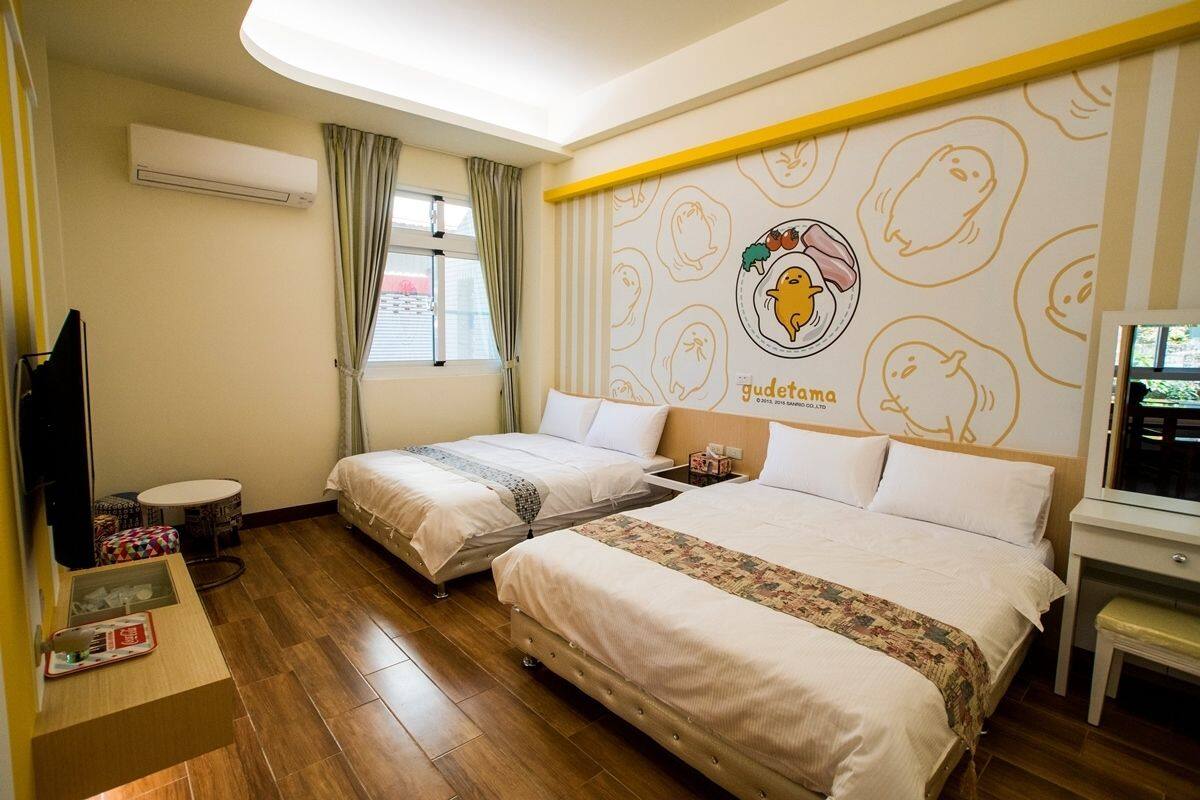 Desk, WiFi (free), bed sheets
