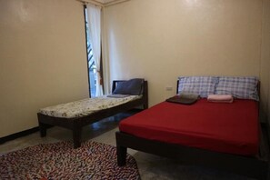 Free WiFi, bed sheets