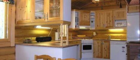 Réfrigérateur, micro-ondes, lave-vaisselle