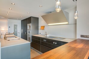 Fridge, microwave, oven, stovetop - Tossa de Mar BEACH FRONT (Tossa de Mar)