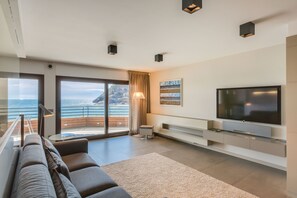 Smart TV, video games, DVD player, books - Tossa de Mar BEACH FRONT (Tossa de Mar)